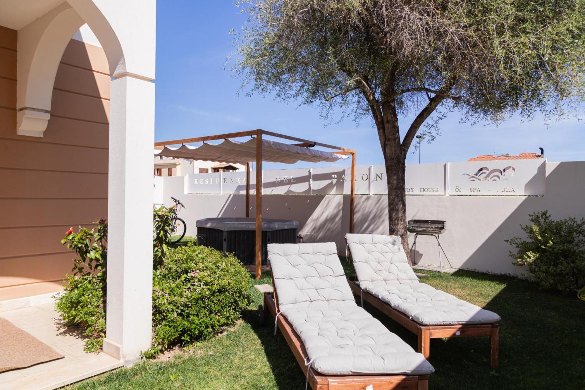 Residenza Del Barone Luxury House - Pula, Sardegna Exterior foto